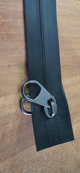 Hermetic inflatable zip